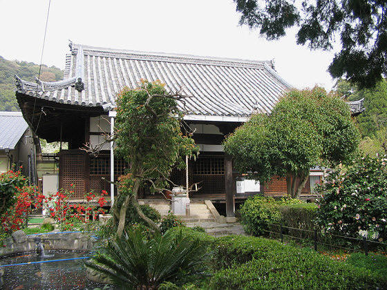 Eshinin Temple Hondo