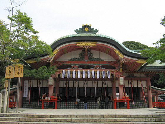 Fushimi-inari Haiden