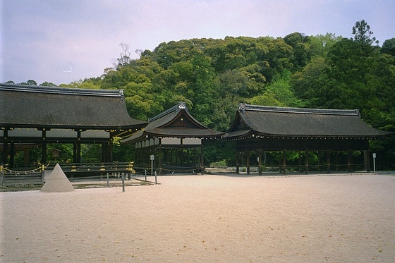 Kamigamo Shrine courtyard