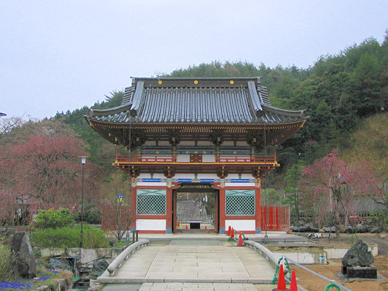 Katsuoji Temple Niomon