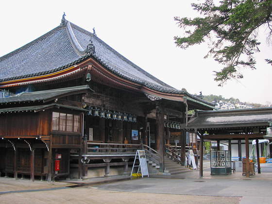 Nakayamadera Temple Hall