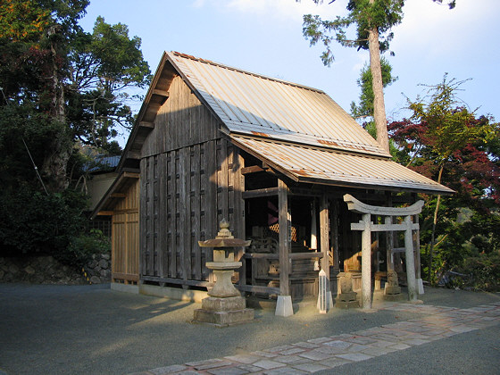 Nariaiji Temple Shrine