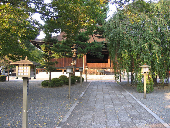 Senbon Shakado Lanterns